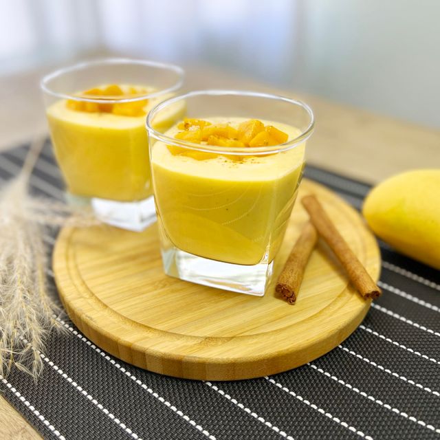 Mango lassi