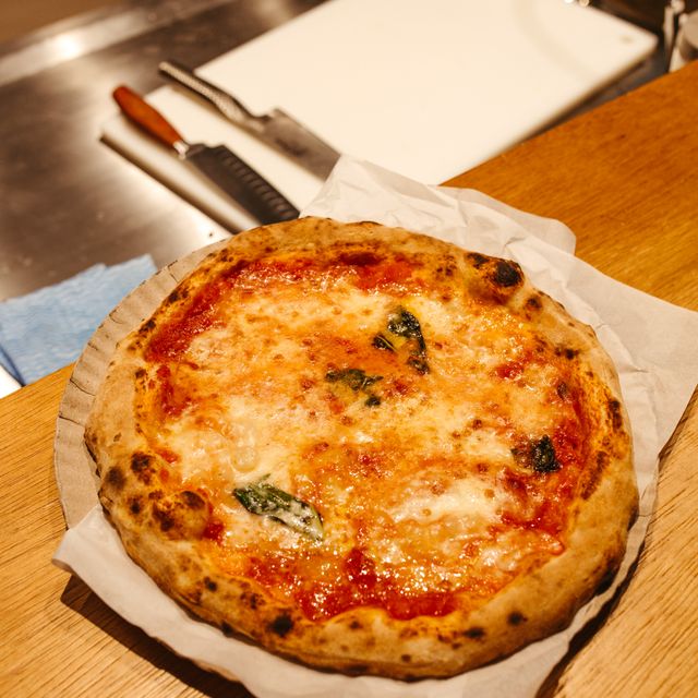 Margherita pizza